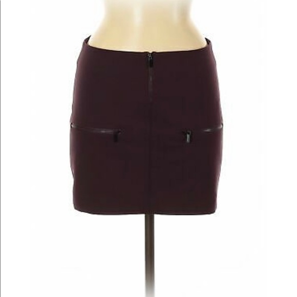 NWT Elizabeth and James maroon mini skirt size 0 - Picture 4 of 6